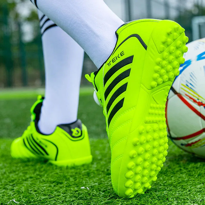 2025 Brand Fashion Indoor Turf Soccer Shoes Kids Professioanl Childrens Football Sneakers Size 28-39 Futsal Training Shoes Child
