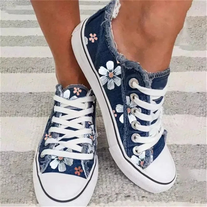 2022 New Women Comfortable  Denim Canvas Flats Flower Vulcanized Female Summer Fashion Lace-up Sneakers Ladies Casual Shoes